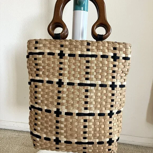 Vintage Salvatore Ferragamo purse - Picture 2 of 10